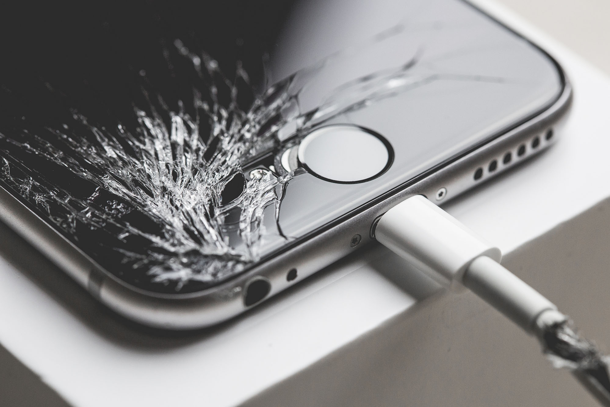 5 defeitos mais comuns de celulares que vão para a assistência